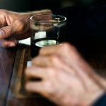 Renta alkoholowa 2026. Ile wynosi i komu przysługuje?